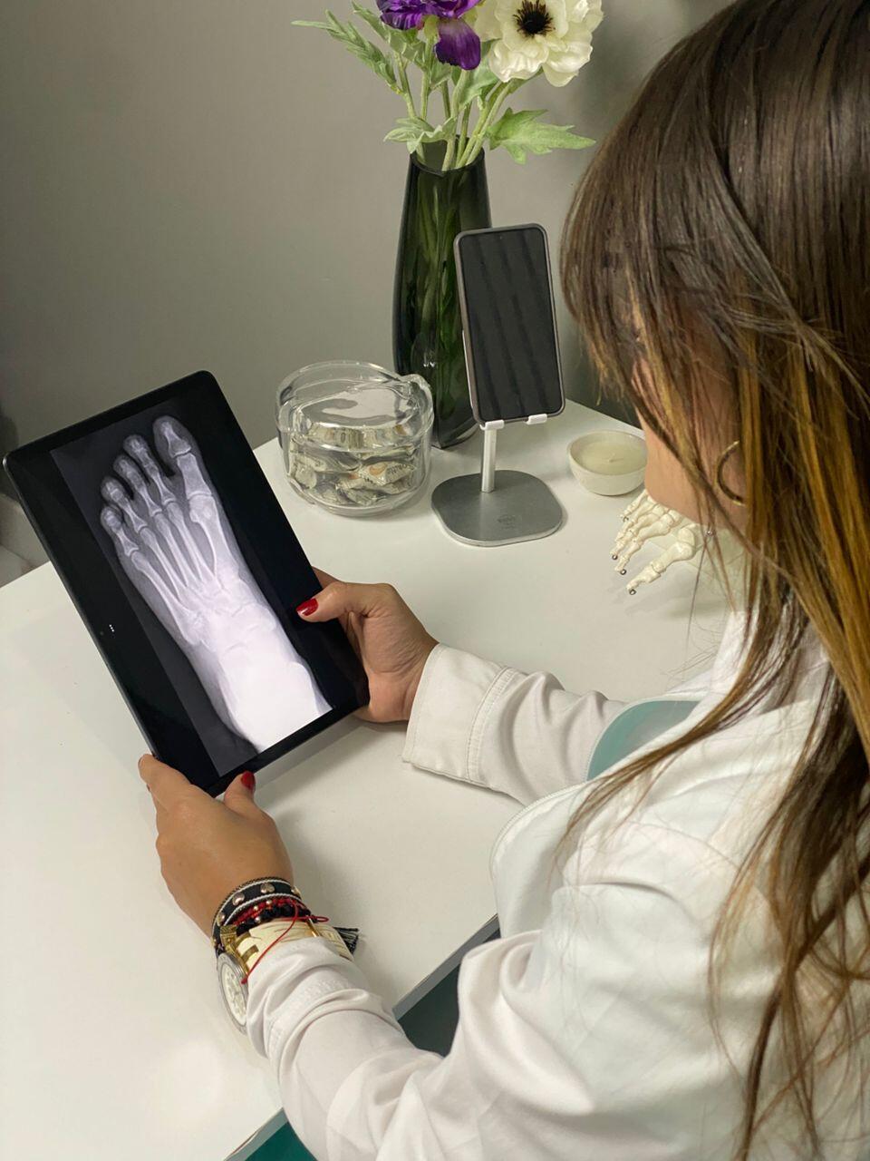 Drive Tech Advisors - Foto - Dra. Charlotte Zabaleta - Cirujano Especialista en Pie y Tobillo